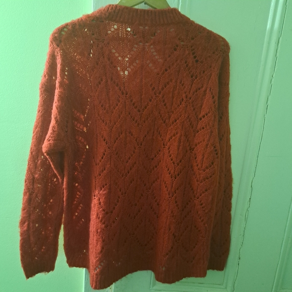 American Eagle V-Neck Knit Sweater - Picture 10 of 13